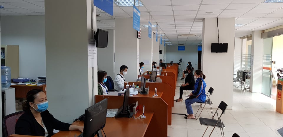 Công sở một tuần sau nới lỏng giãn cách: Giao dịch điện tử tăng mạnh ảnh 5