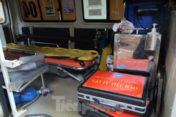 24 giờ không ngủ của y bác sĩ cấp cứu 115 Hà Nội ảnh 3