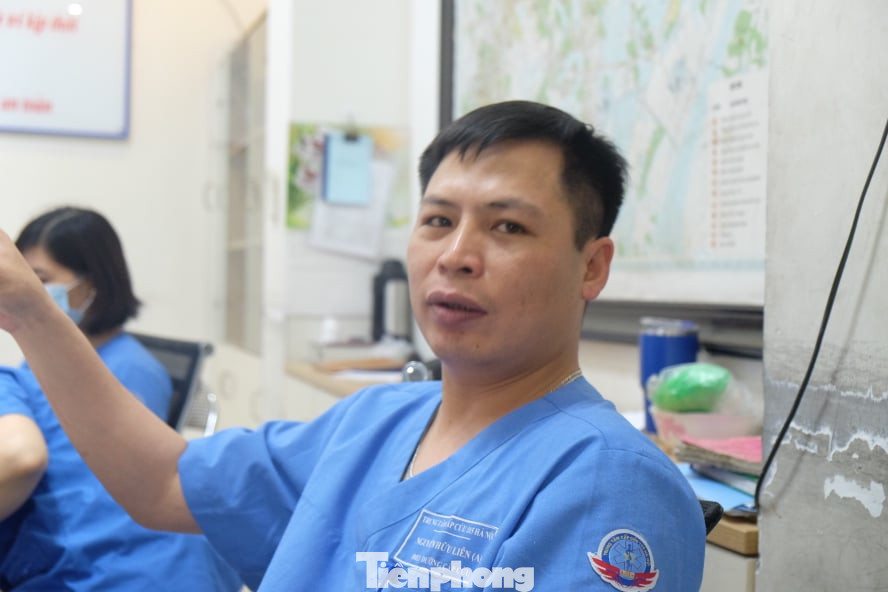 'Chiến sĩ' tuyến đầu chống dịch: Ăn tranh thủ, chuông reo là lên xe ảnh 6