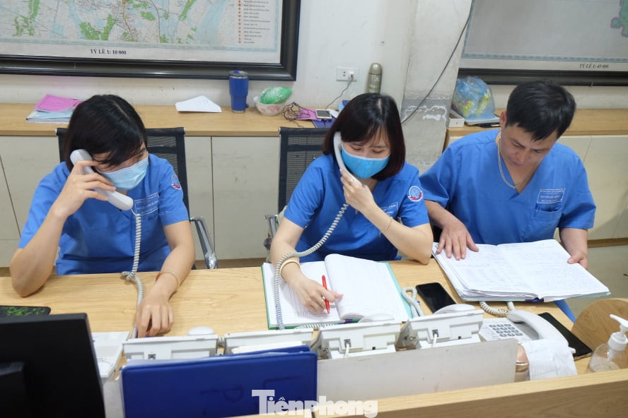 'Chiến sĩ' tuyến đầu chống dịch: Ăn tranh thủ, chuông reo là lên xe ảnh 5