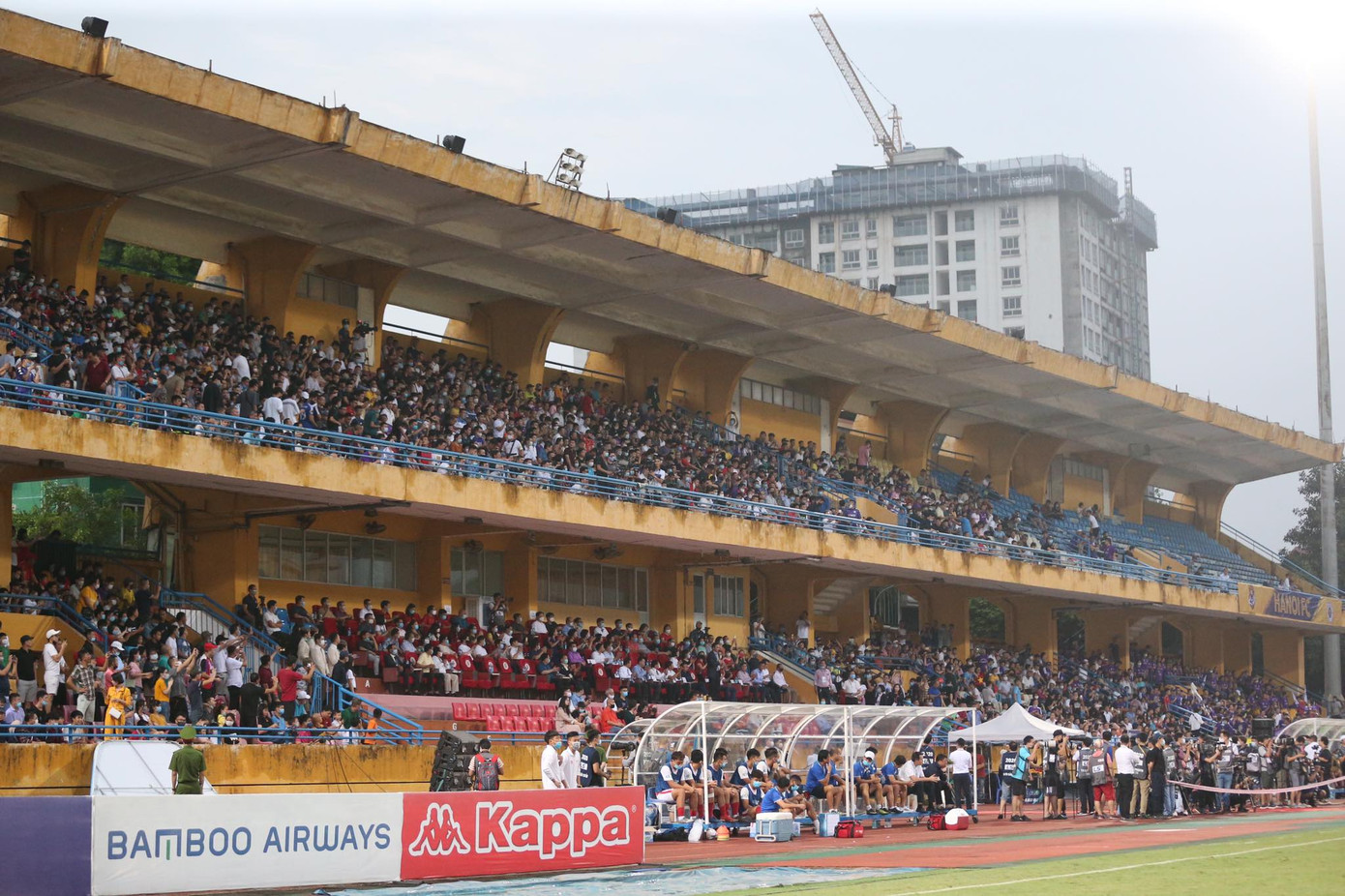 Sân Hàng Đẫy mở cửa trở lại đón cổ động viên bóng đá ảnh 5