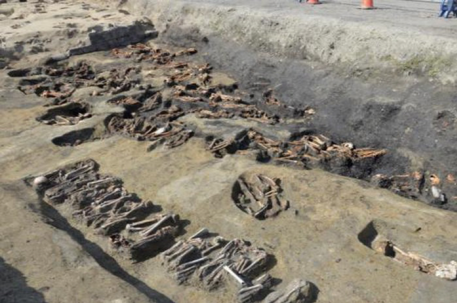 Lạ kỳ cổ mộ hình tổ ong khổng lồ chôn cất 1.500 hài cốt ảnh 5