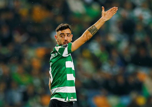 Man Utd sắp công bố 'bom tấn' Fernandes ảnh 1