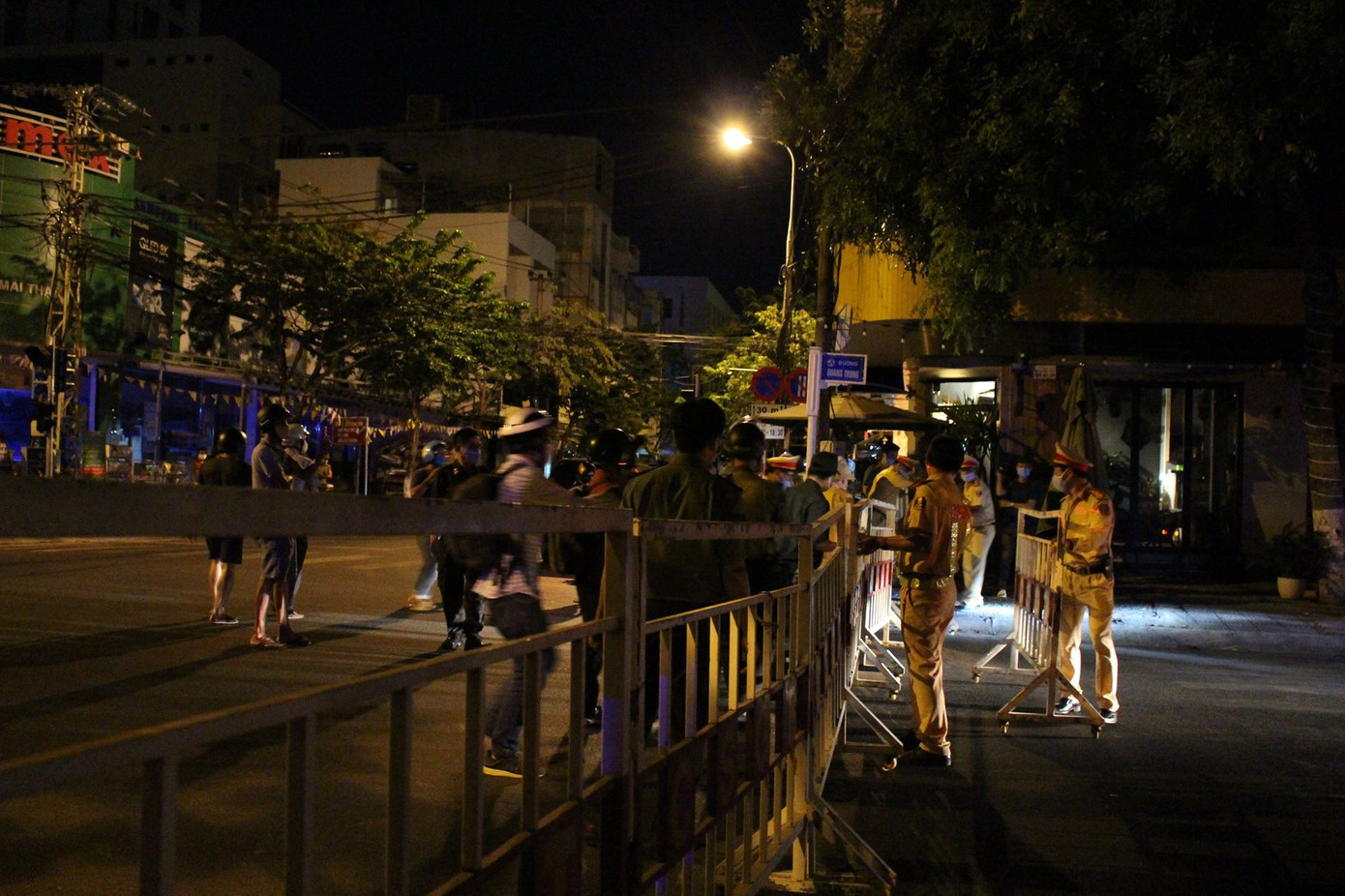 Đà Nẵng chính thức cách ly xã hội hơn 1 triệu dân ảnh 1