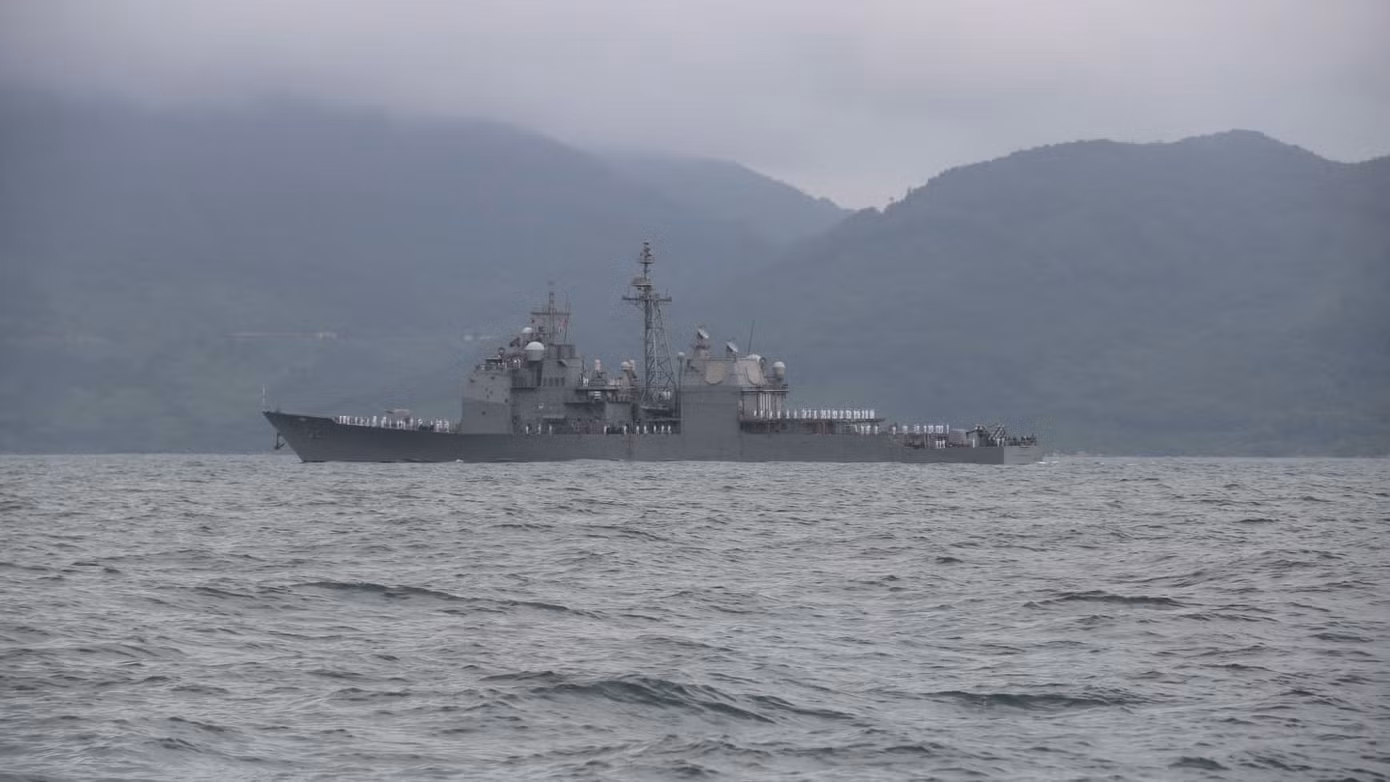 Mục kích tàu sân bay USS Theodore Roosevelt vào vịnh Đà Nẵng ảnh 9
