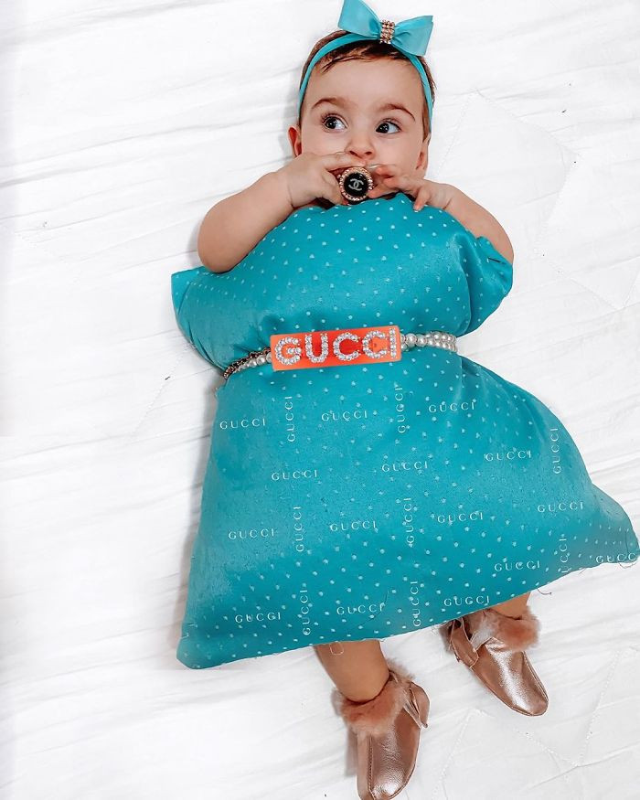 “Pillow Challenge” nhí: Thần thái không kém người lớn nhưng bất ngờ nhất là bức ảnh cuối ảnh 5