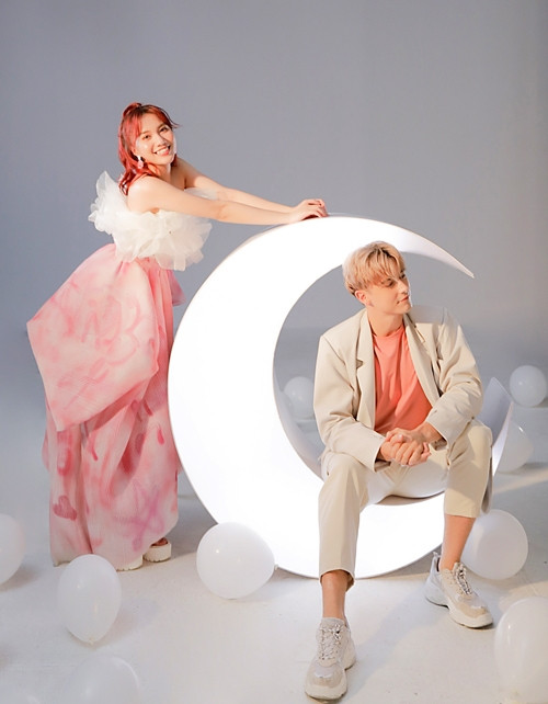 Profile “soái ca Nga” khiến loạt nữ ca sĩ mê mẩn ngoại trừ nữ chính “Người ấy là ai“ ảnh 4