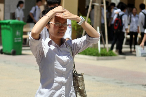 Đã có trường cho học sinh nghỉ hè, có nhất thiết học bù để kết thúc năm học vào 15/7? ảnh 1