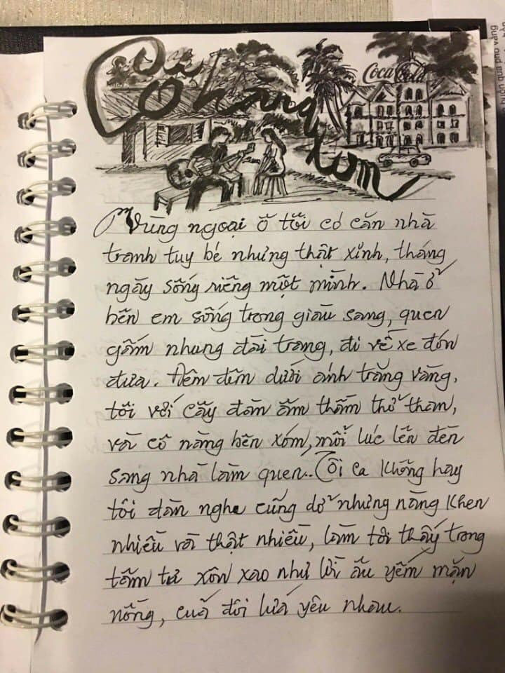 Bài hát "Cô hàng xóm" được ông bà minh họa anh thanh niên đàn cho cô gái thướt tha áo dài. Sổ chép nhạc thời “ông bà anh“: Chữ đẹp miễn chê nhưng đỉnh nhất lại là hình minh họa ảnh 1
