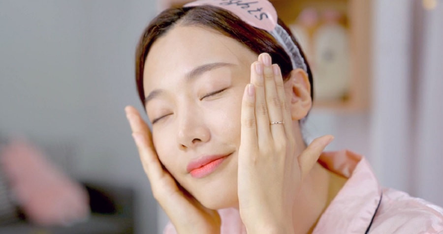 Quà tặng đặc biệt: 3 bước skincare dễ nhớ để bảo vệ da khỏi cái nắng hè 40 độ ảnh 3