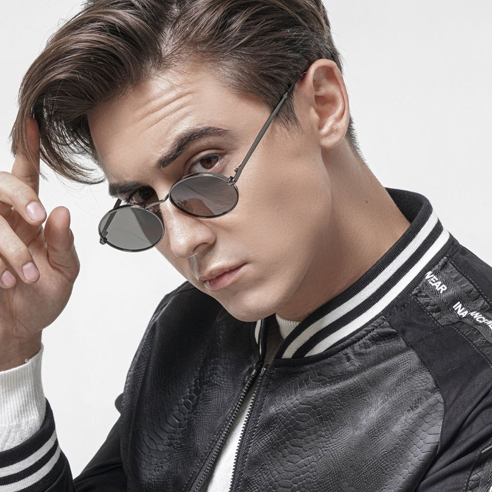 Profile “soái ca Nga” khiến loạt nữ ca sĩ mê mẩn ngoại trừ nữ chính “Người ấy là ai“ ảnh 8