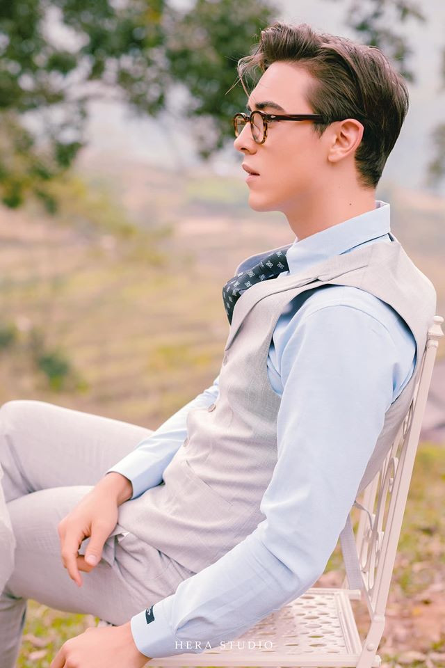 Profile “soái ca Nga” khiến loạt nữ ca sĩ mê mẩn ngoại trừ nữ chính “Người ấy là ai“ ảnh 6