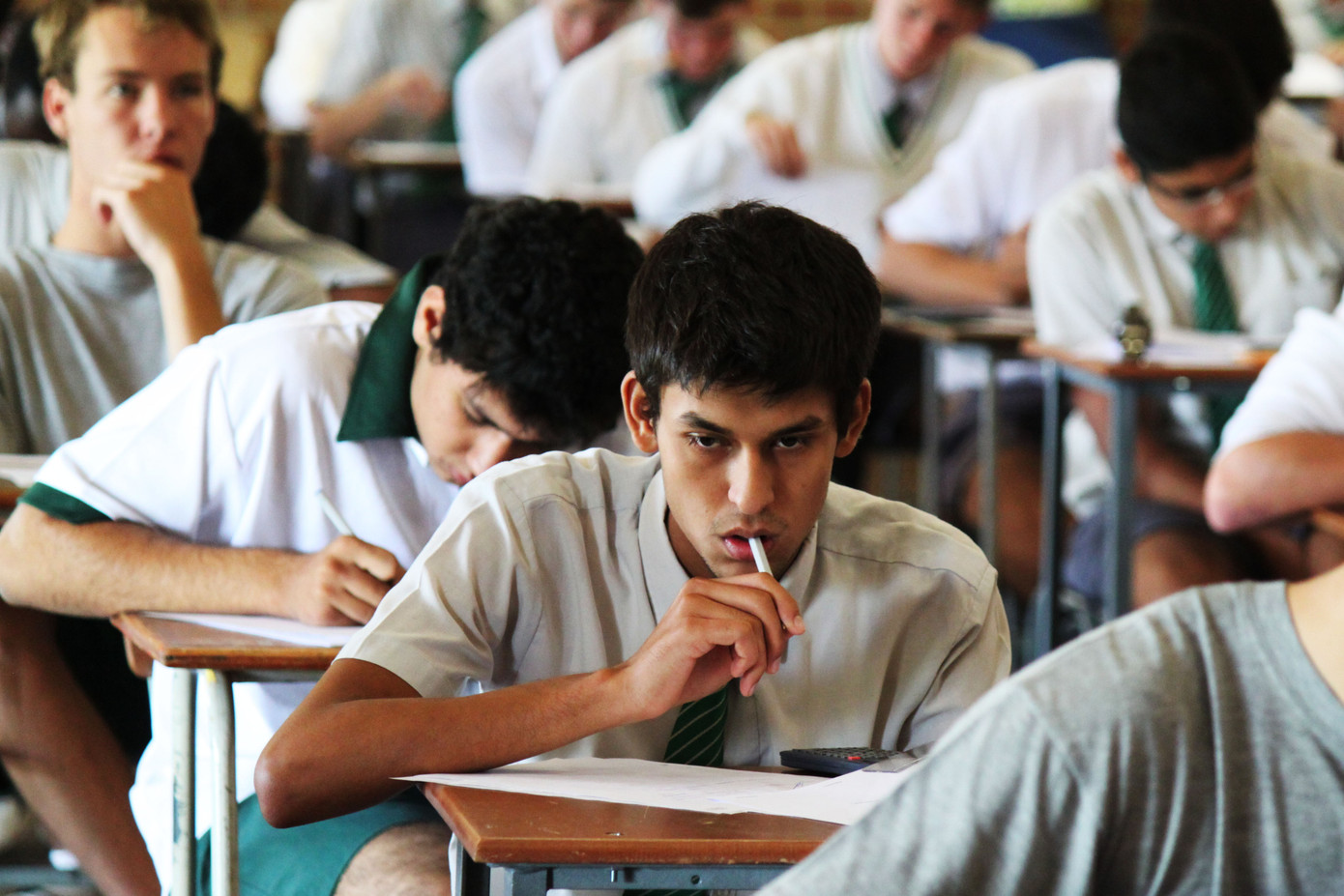 COVID-19 ảnh hưởng đến kì thi tốt nghiệp THPT, Đại học ở các quốc gia khác như thế nào? ảnh 3