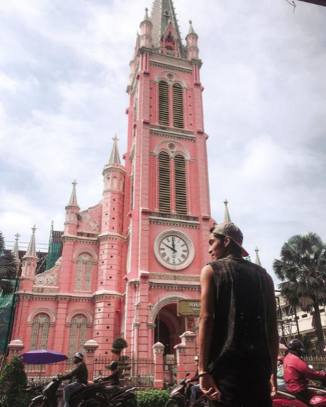 Đón mùa Giáng sinh bình yên trong không gian lung linh của những nhà thờ cổ kính ảnh 5