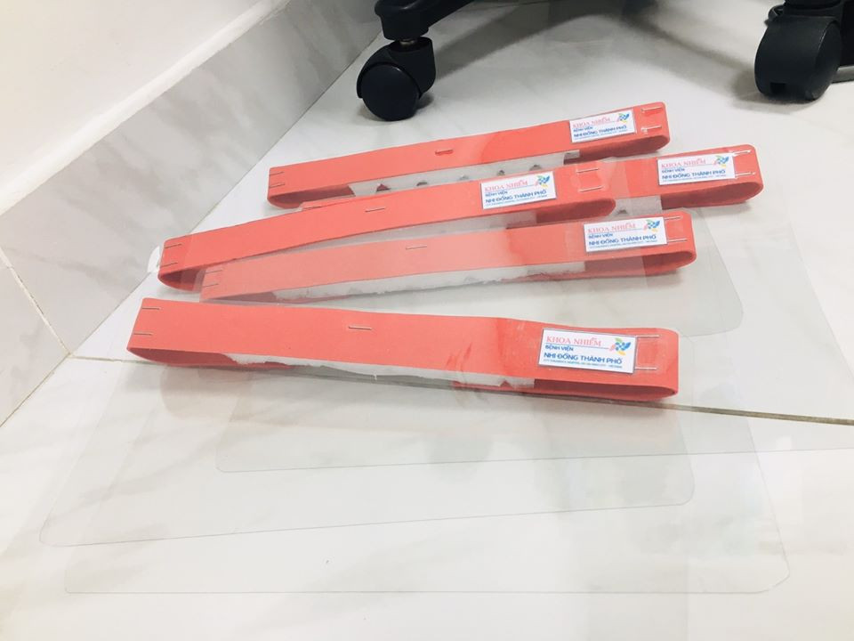 Gọi tên “fanpage nên xem nhất mùa dịch”: Làm nón chống Covid-19 chỉ 5K và ti tỉ thứ hay ho ảnh 3