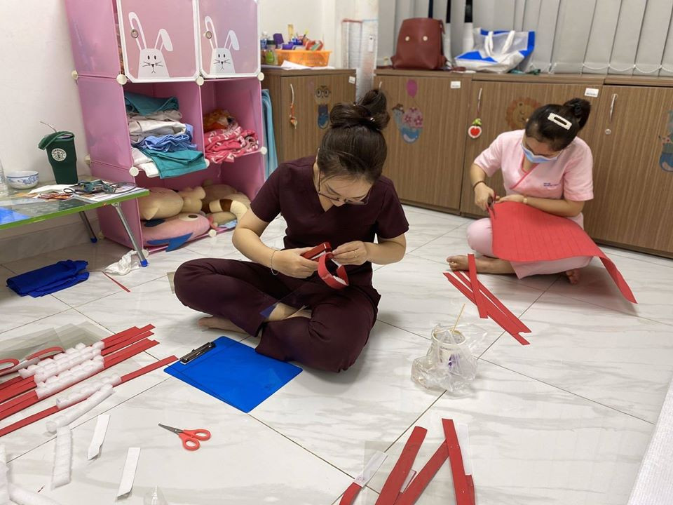 Gọi tên “fanpage nên xem nhất mùa dịch”: Làm nón chống Covid-19 chỉ 5K và ti tỉ thứ hay ho ảnh 2