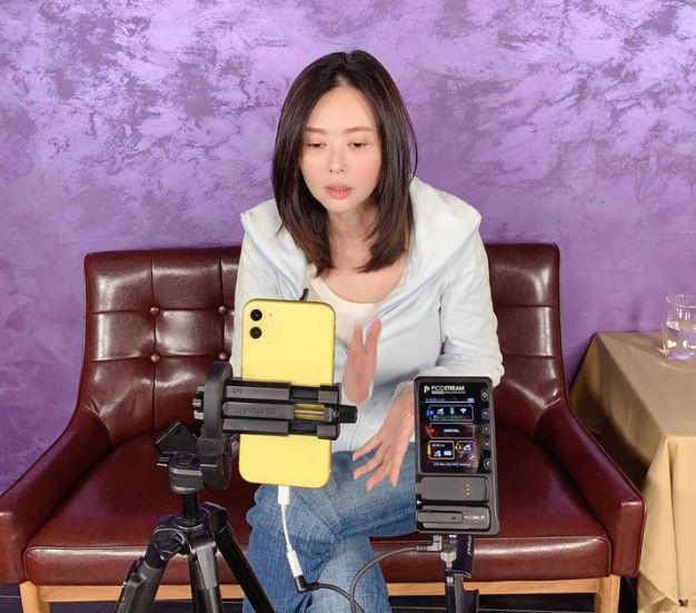 Sao xứ Đài cảm ơn chồng kém 15 tuổi luôn bên cạnh khi điều trị ung thư ảnh 1