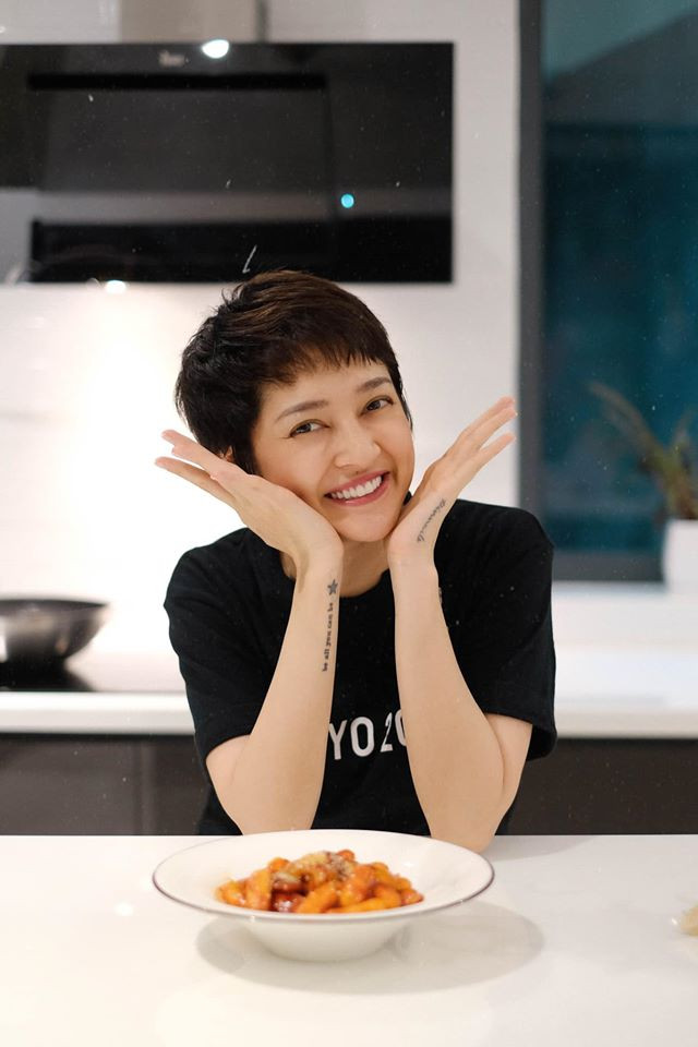 Bảo Anh chỉ cách làm son dưỡng môi 100% tự nhiên, đơn giản khi ở nhà cách ly ảnh 6