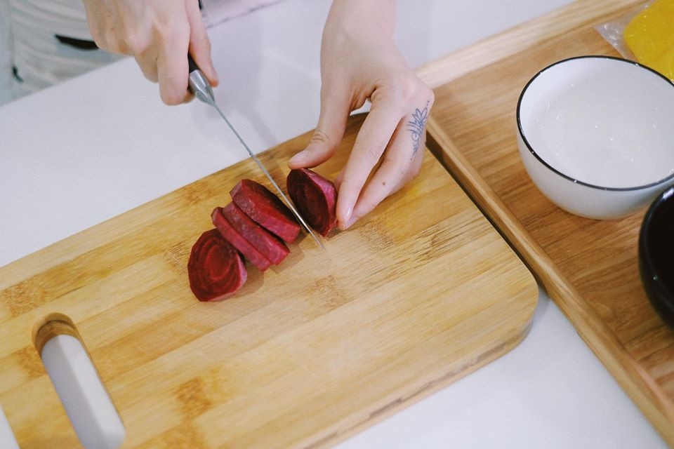 Bảo Anh chỉ cách làm son dưỡng môi 100% tự nhiên, đơn giản khi ở nhà cách ly ảnh 3