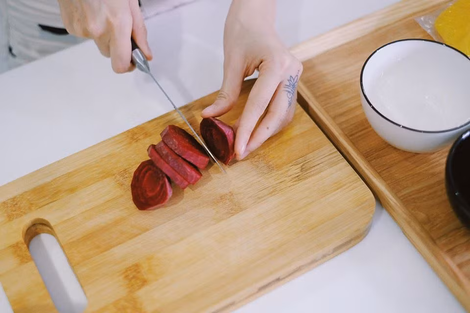 Bảo Anh chỉ cách làm son dưỡng môi 100% tự nhiên, đơn giản khi ở nhà cách ly ảnh 3