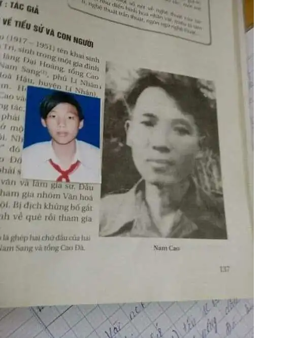 Loạt ảnh thú vị học sinh giống các nhà văn nổi tiếng đến bất ngờ ảnh 6