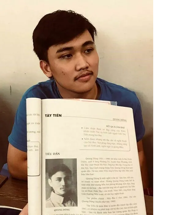 Loạt ảnh thú vị học sinh giống các nhà văn nổi tiếng đến bất ngờ ảnh 2