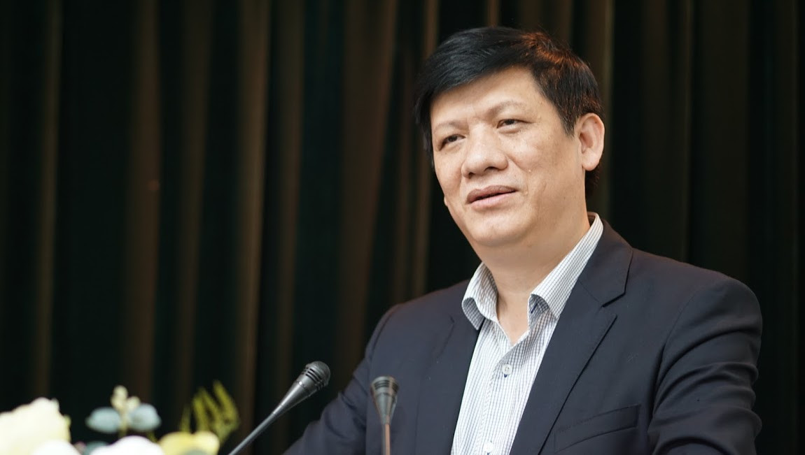 Thứ trưởng Y tế nói về giải pháp cho học sinh nghỉ học để phòng dịch Covid-19 ảnh 1
