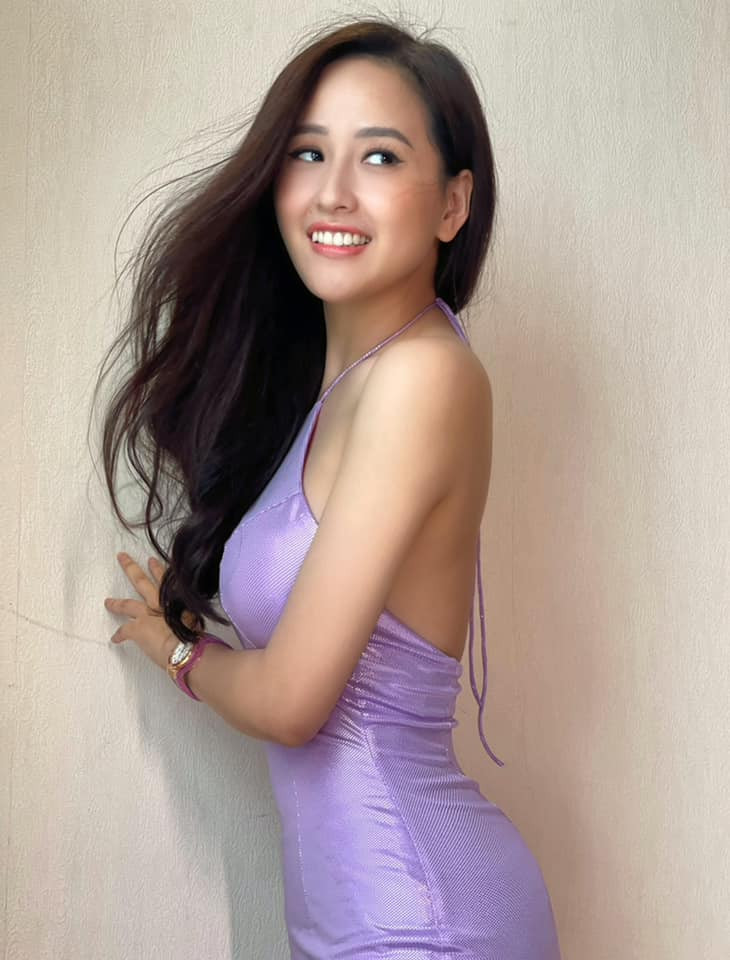 Lần đầu ăn Tết xa nhà vì dịch, Mai Phương Thuý phải 'xin' bạn bè từ bánh tét đến canh măng ảnh 1