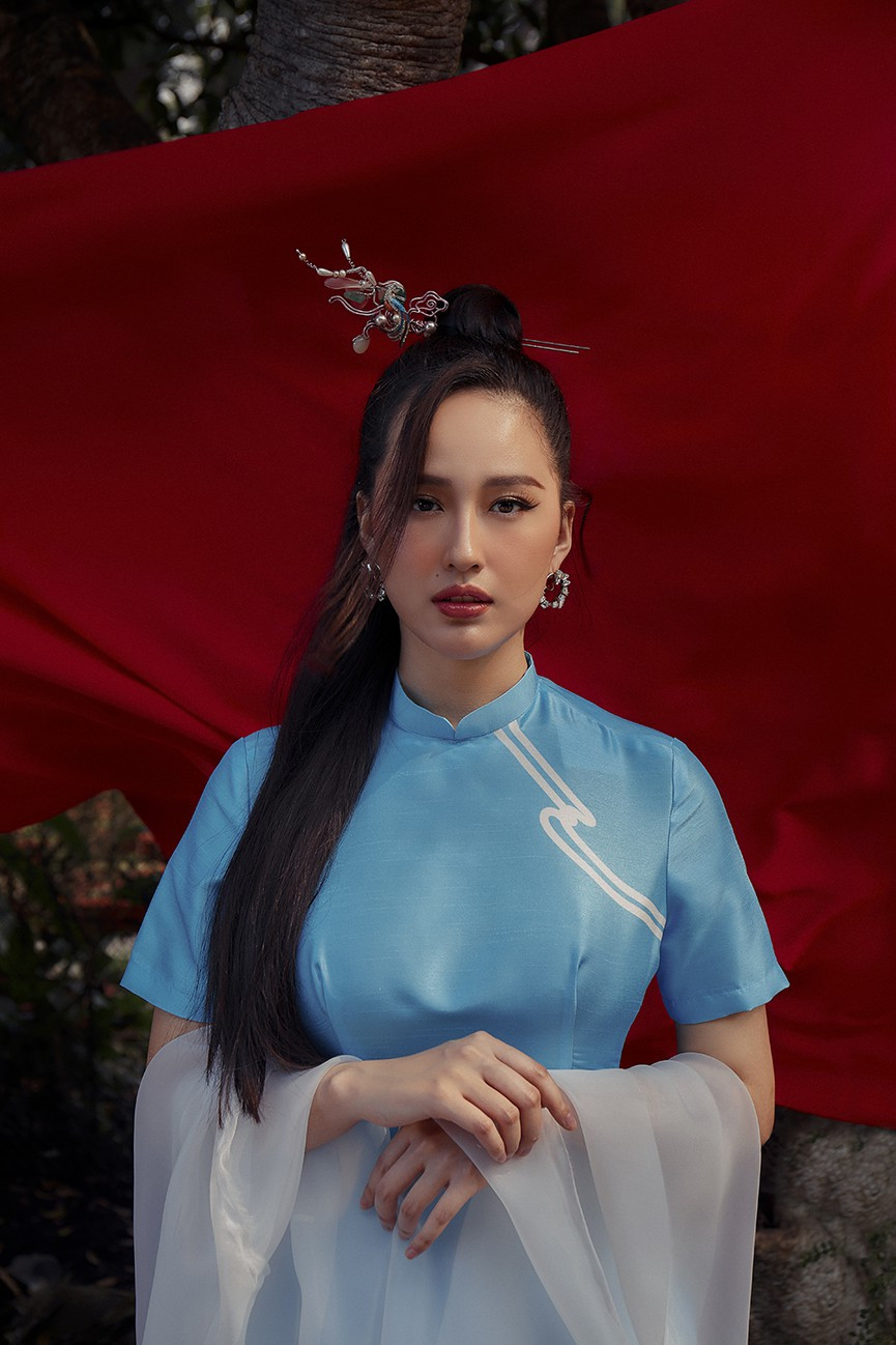 Lần đầu ăn Tết xa nhà vì dịch, Mai Phương Thuý phải 'xin' bạn bè từ bánh tét đến canh măng ảnh 3