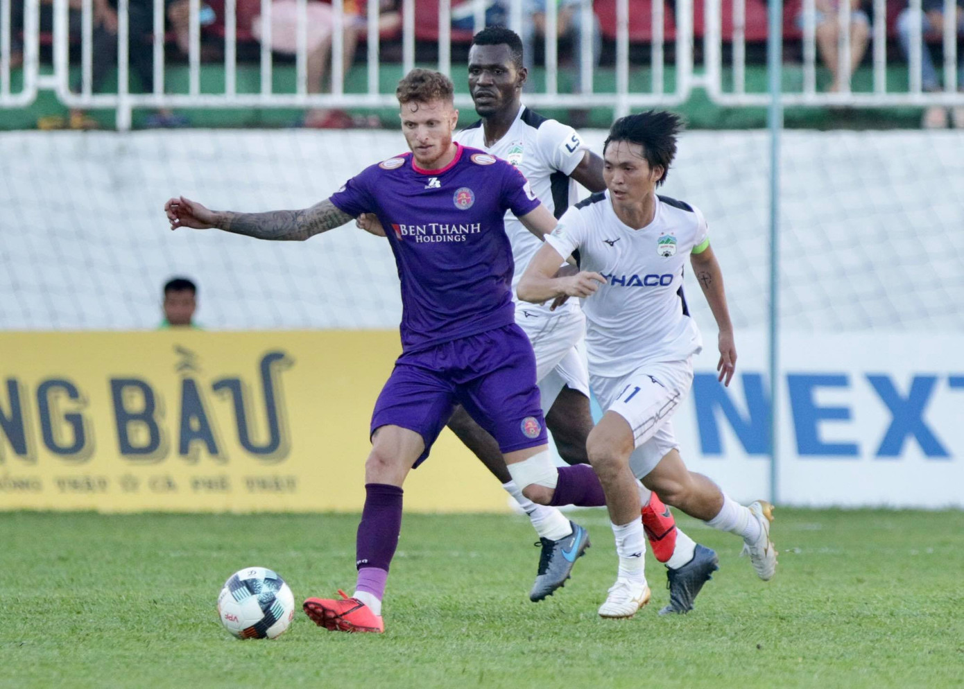 Chân dung cầu thủ 'phá' hỏng tiệc sinh nhật của Hà Nội FC ảnh 5