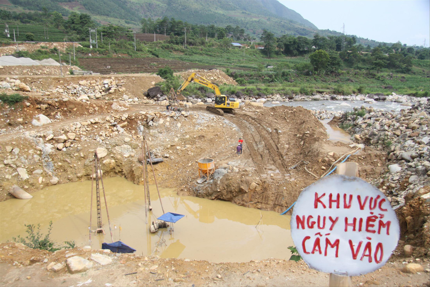 Thủy điện bỏ rơi dân trong khô hạn? ảnh 4