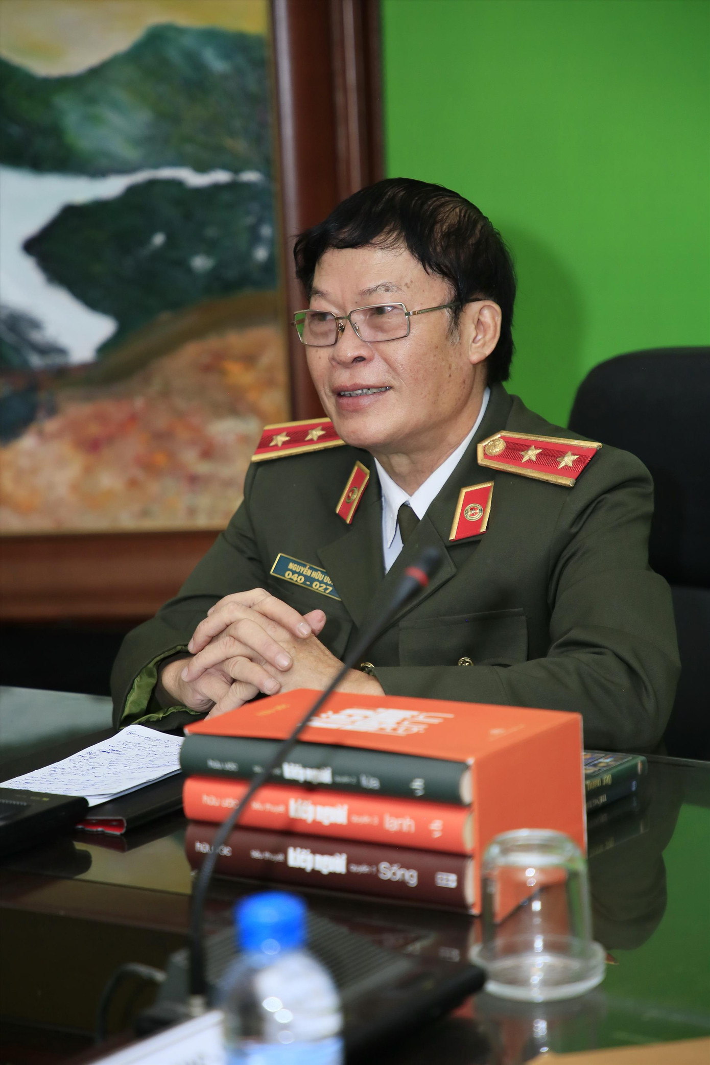 Trung tướng Hữu Ước và 'Một mình' ảnh 1