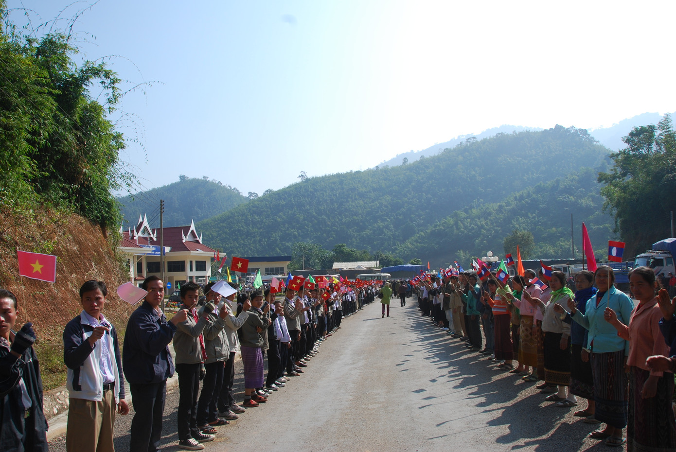 Chuyện của một lính quân báo: Từng sát sau lưng trùm phỉ Vàng Pao ảnh 1