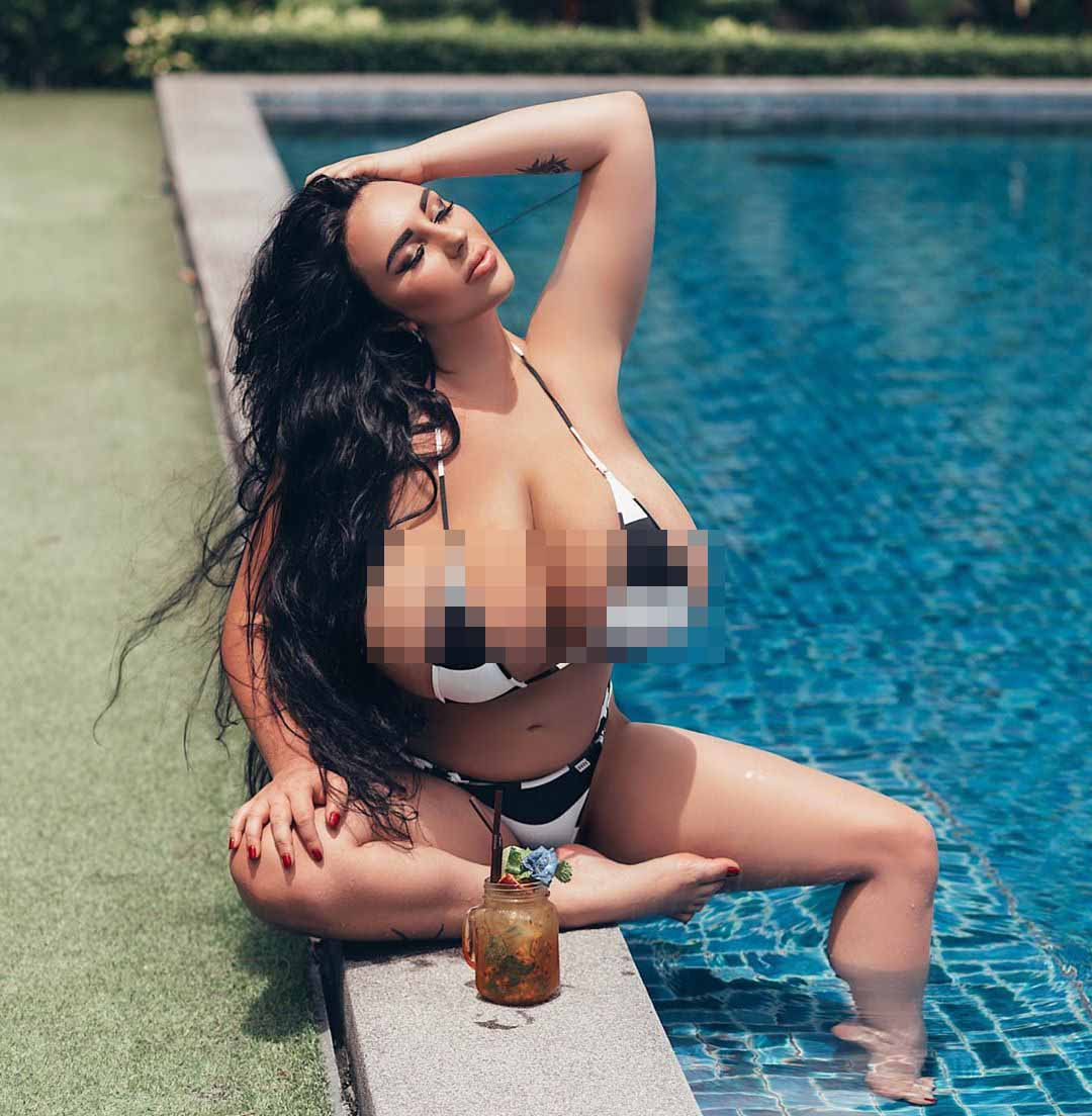 Người mẫu Nga kể khổ, liên tục bị quấy rối vì có vòng một tự nhiên khổng lồ ảnh 2