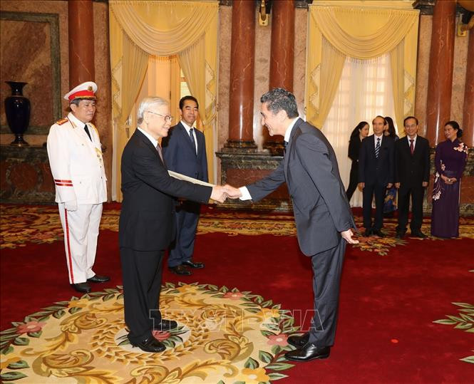 Tổng Bí thư, Chủ tịch nước Nguyễn Phú Trọng tiếp các Đại sứ trình Quốc thư ảnh 8