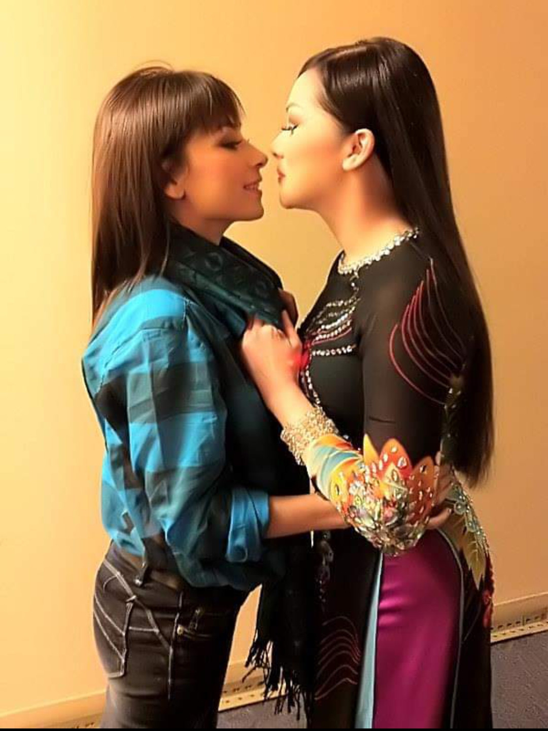 Tình bạn bền đẹp của 2 'nữ hoàng bolero' Như Quỳnh-Phi Nhung ảnh 4