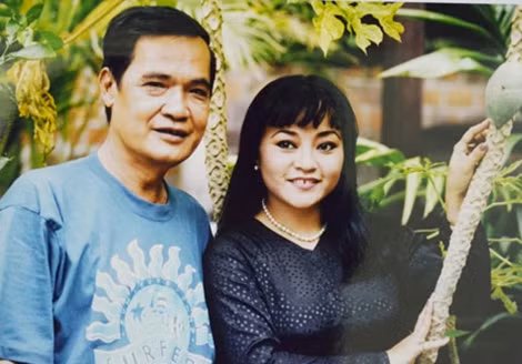 Bóng hồng trong 'Nỗi buồn hoa phượng' của nhạc sỹ Thanh Sơn ảnh 5