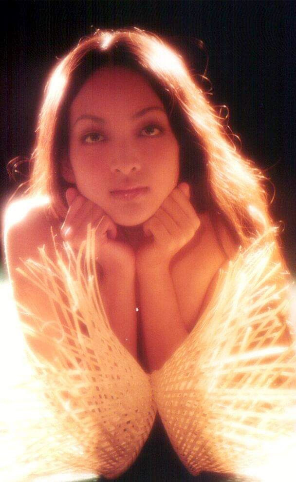 Những hình ảnh sexy hiếm hoi của Linh Nga - tình cũ Thuyết 'buôn vua' ảnh 2