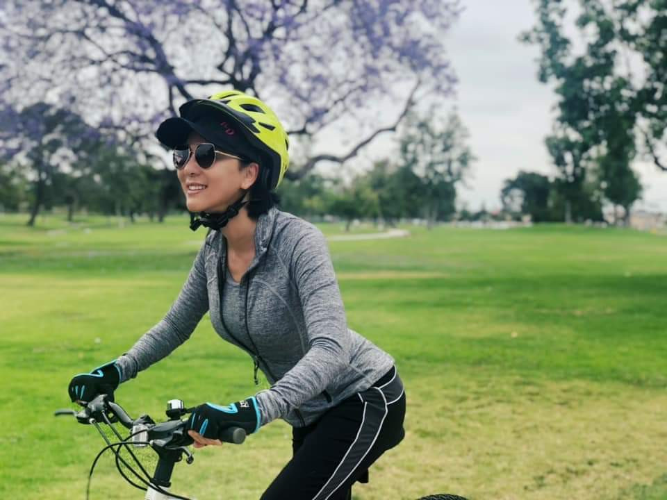 Kỳ Duyên: Từ MC nóng bỏng đến đạo diễn và 'nữ hoàng thả thính' thơ tình ảnh 4