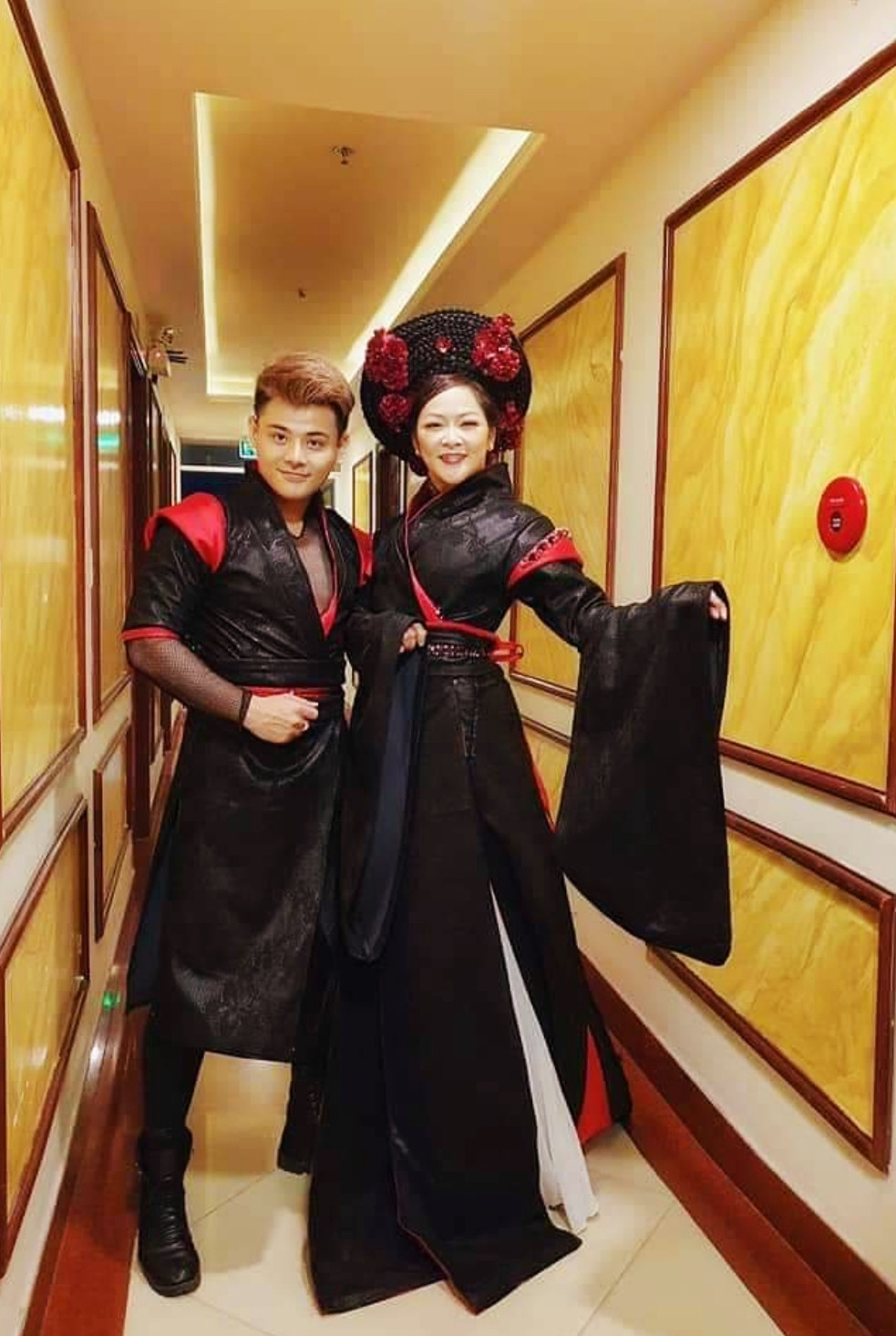 Như Quỳnh biến hoá với trang phục trong 25 năm ca hát ảnh 3