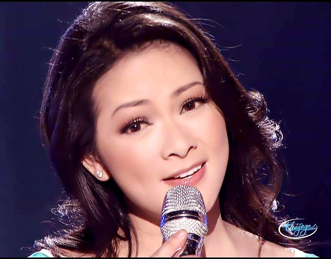 Như Quỳnh biến hoá với trang phục trong 25 năm ca hát ảnh 7