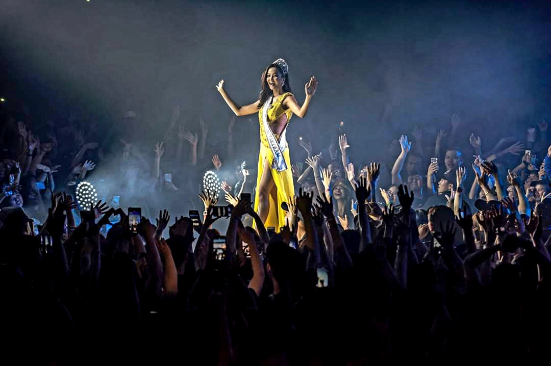 H’Hen Niê khiến fan Đen Vâu phát 'sốt' ảnh 1