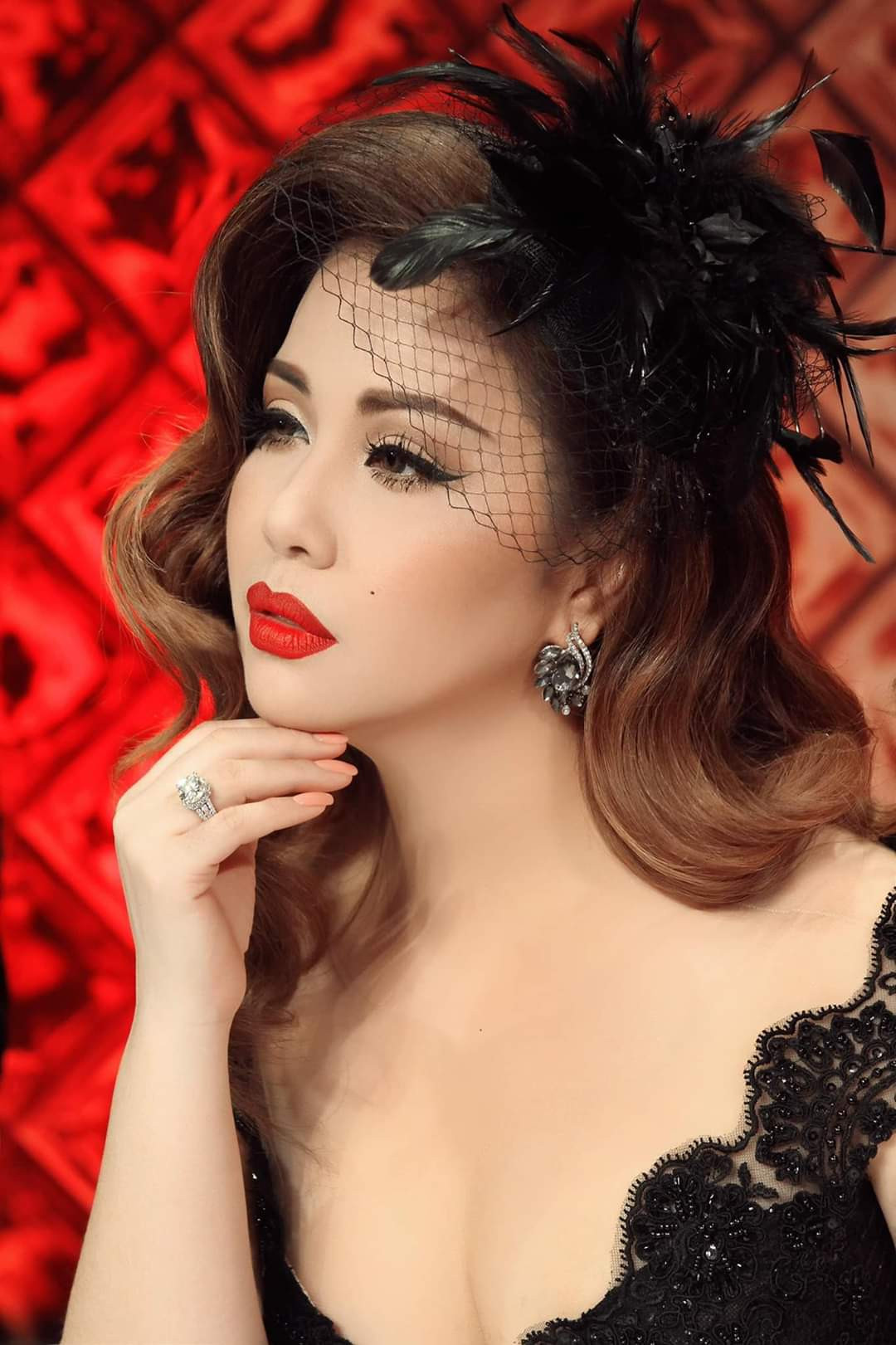 Gương mặt gợi tình của Minh Tuyết hiện nay Minh Tuyết chiều cao khiêm tốn nhưng 'ngốn' ánh nhìn bởi đường cong 'nghẹt thở' ảnh 4