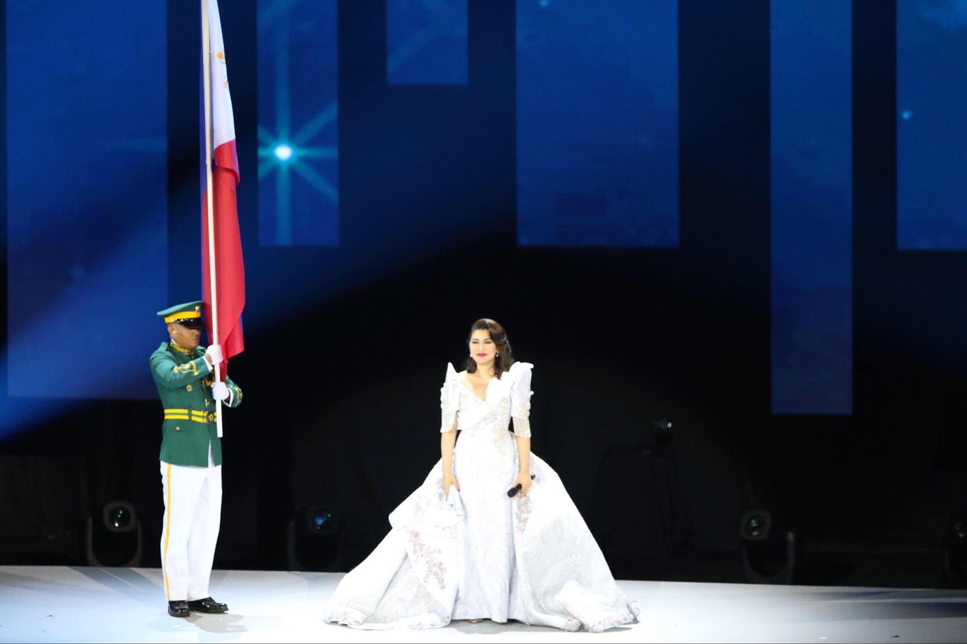 SEA Games 30 chính thức bắt đầu sau lễ khai mạc lung linh sắc màu ảnh 1