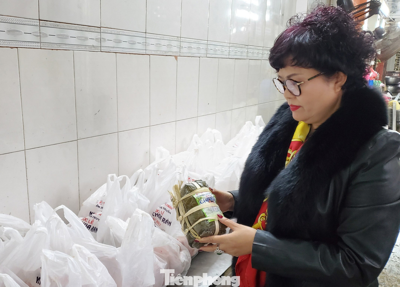 Giữ hồn giò chả Ước Lễ trong cơn 'bão giá' thịt lợn ảnh 2