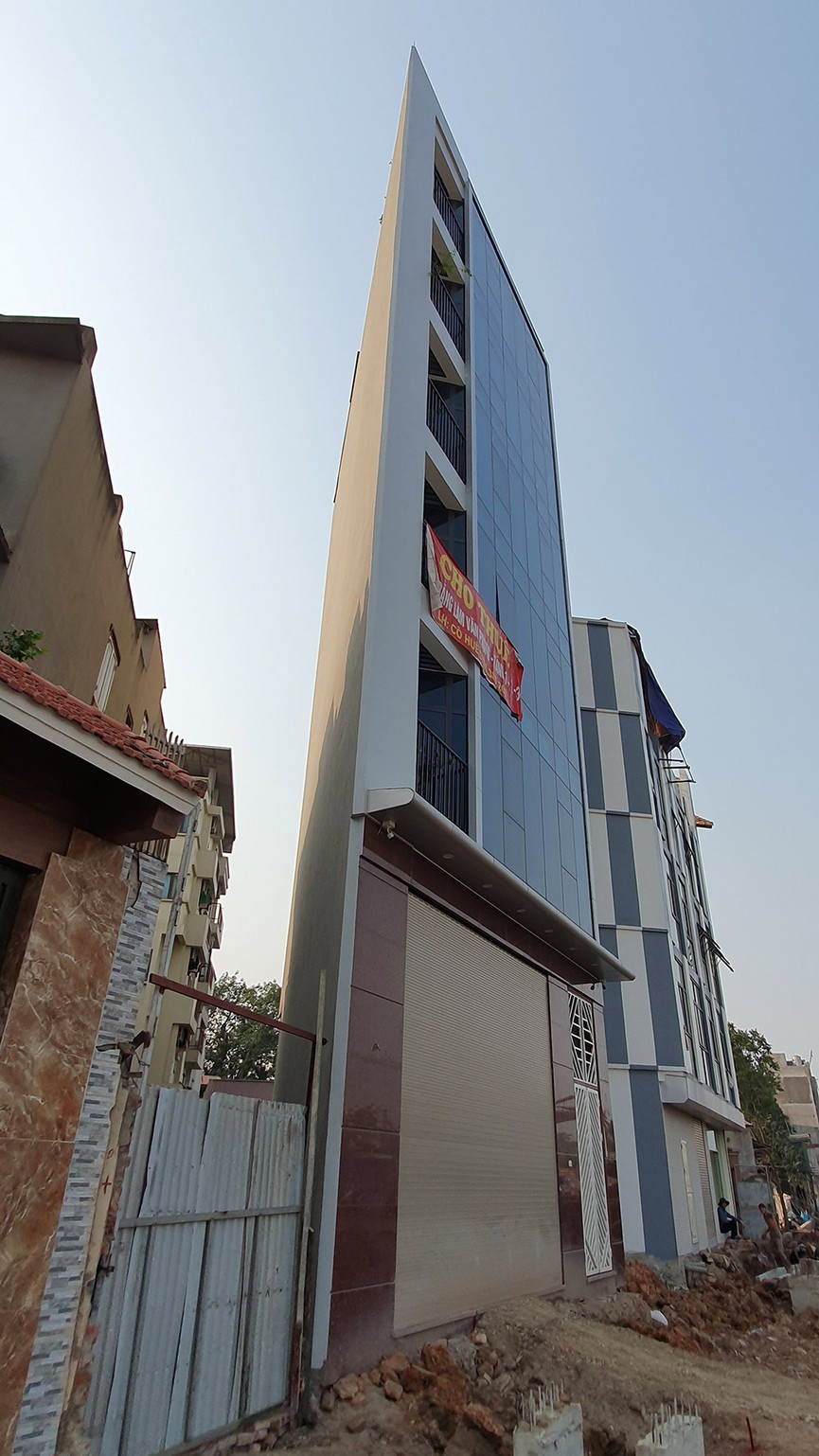 Xử lý nhà ‘siêu mỏng, siêu méo’ mọc trên các tuyến đường nghìn tỷ ở Hà Nội ảnh 1