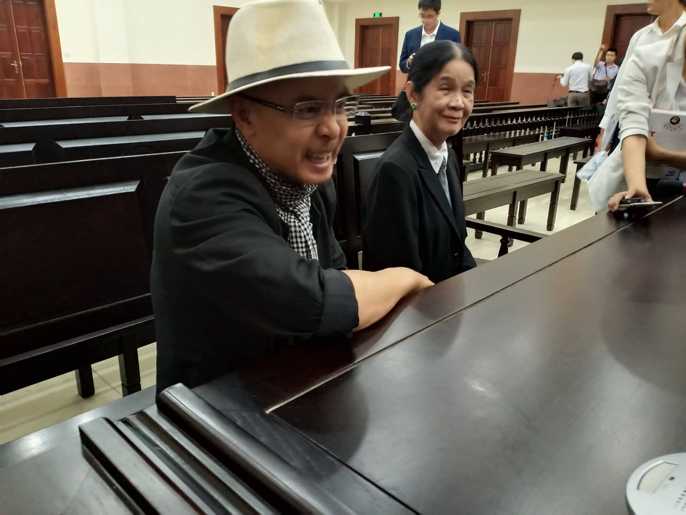 Xử ly hôn vợ chồng 'vua cà phê' Trung Nguyên: Đề nghị hủy một phần chia tài sản ảnh 2