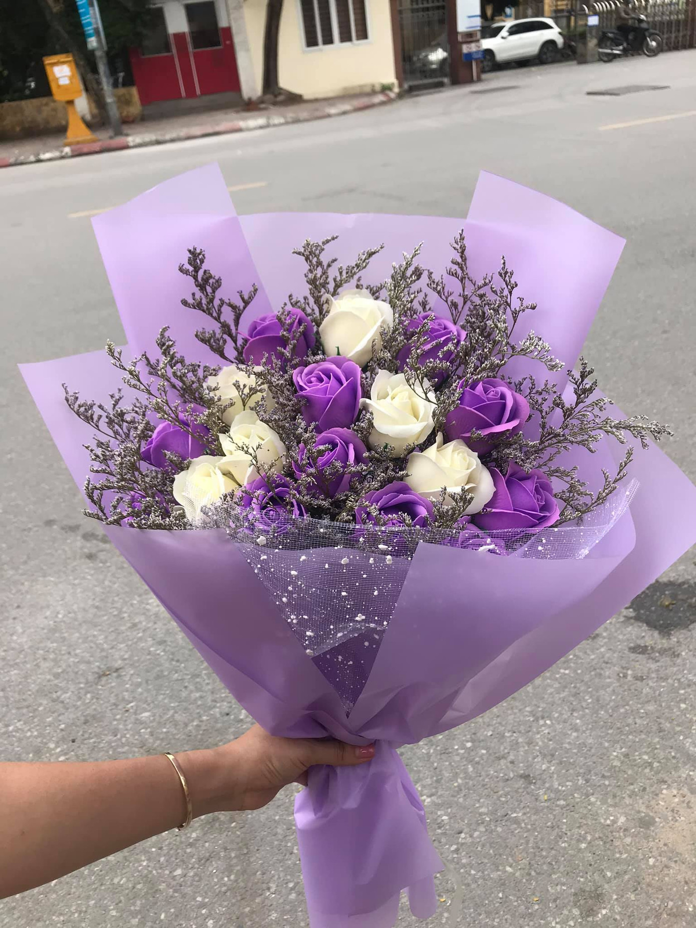 Bất ngờ giá hoa đại hạ giá trước ngày 8/3 ảnh 1