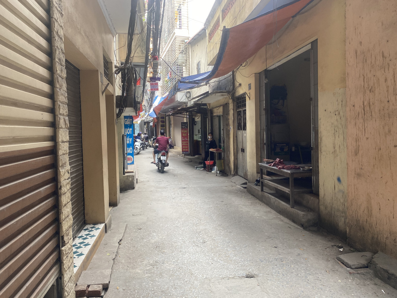 Nhiều 'chợ cóc' ở Hà Nội dừng hoạt động vì covid-19 ảnh 2