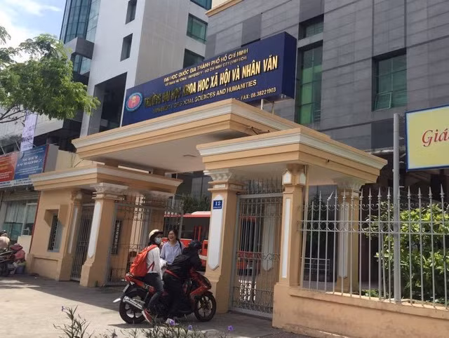 11 giảng viên xin nghỉ việc đã tố cáo những gì? ảnh 1